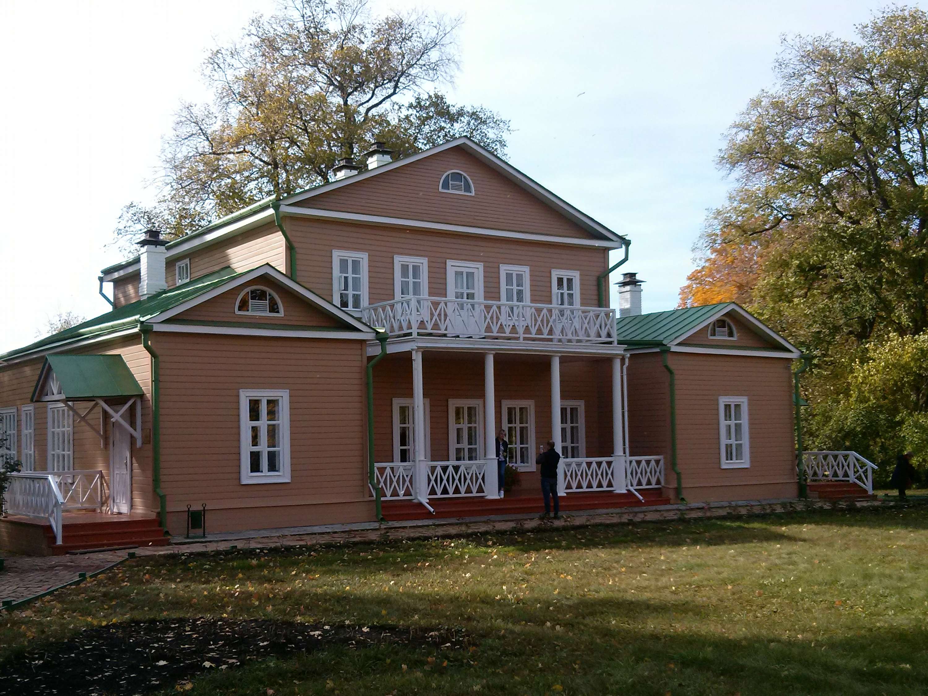 "Два литературных портрета: Лермонтов - Белинский"